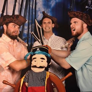 Meet your Posher, Cameron